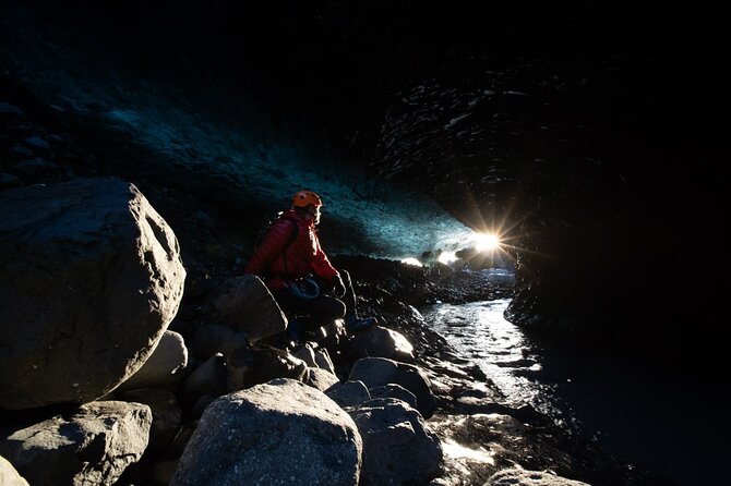 Winter Ice Cave + Climbing Private Photoshoot - 20 Shot Package - Ice cave and crevasse climbing: what you’ll actually see