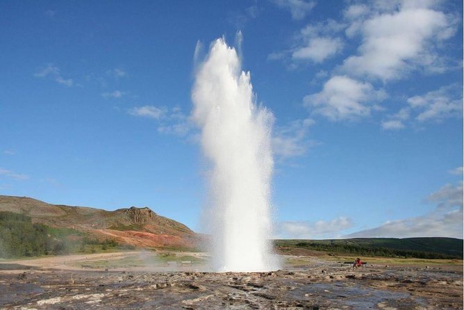 Your private golden circle tour with a personal guide - Reykjavik pickup, round-trip transport, and staying low-stress